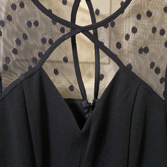 My little black dress, NWT, Junior size medium, but more like small, fitted - Picture 5 of 13